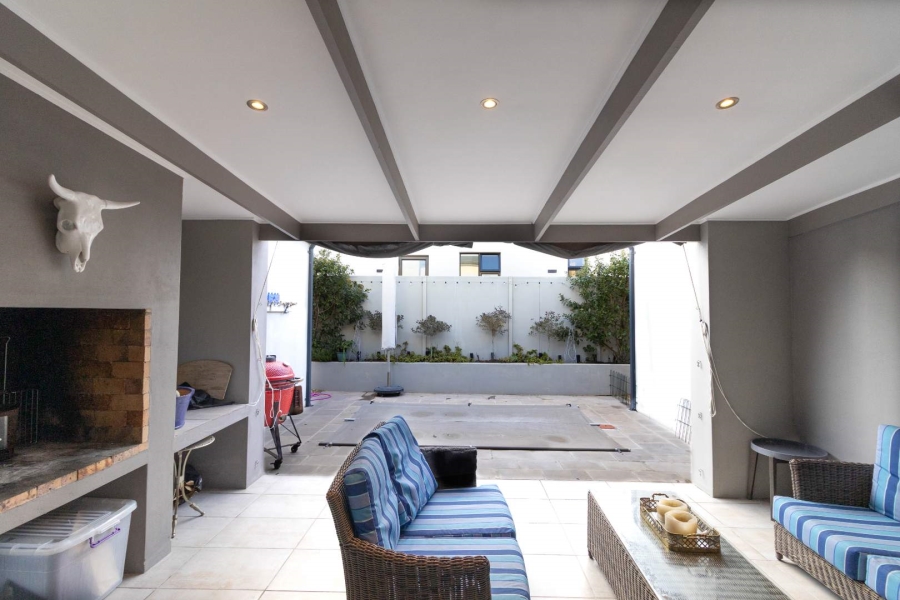 4 Bedroom Property for Sale in Onrus Western Cape